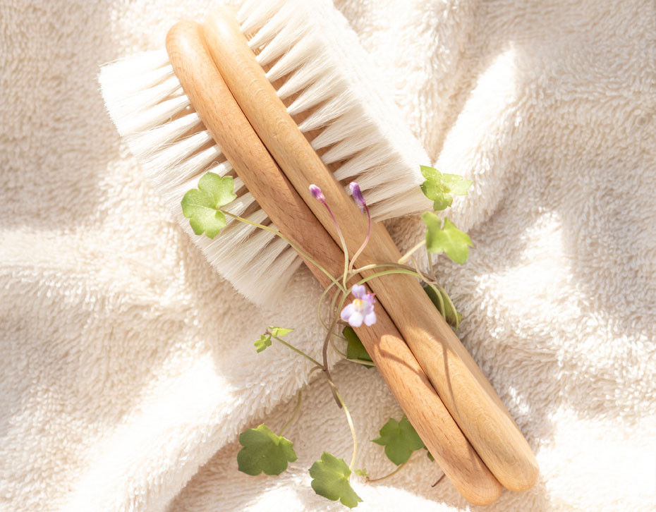 Carelia Natuurlijke Babyborstel – Zacht en Vertrouwd voor het Hoofdje van je Baby