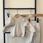 Martin Aranda Babyset Cambridge Beige – Zachte en Comfortabele Babykleding Set