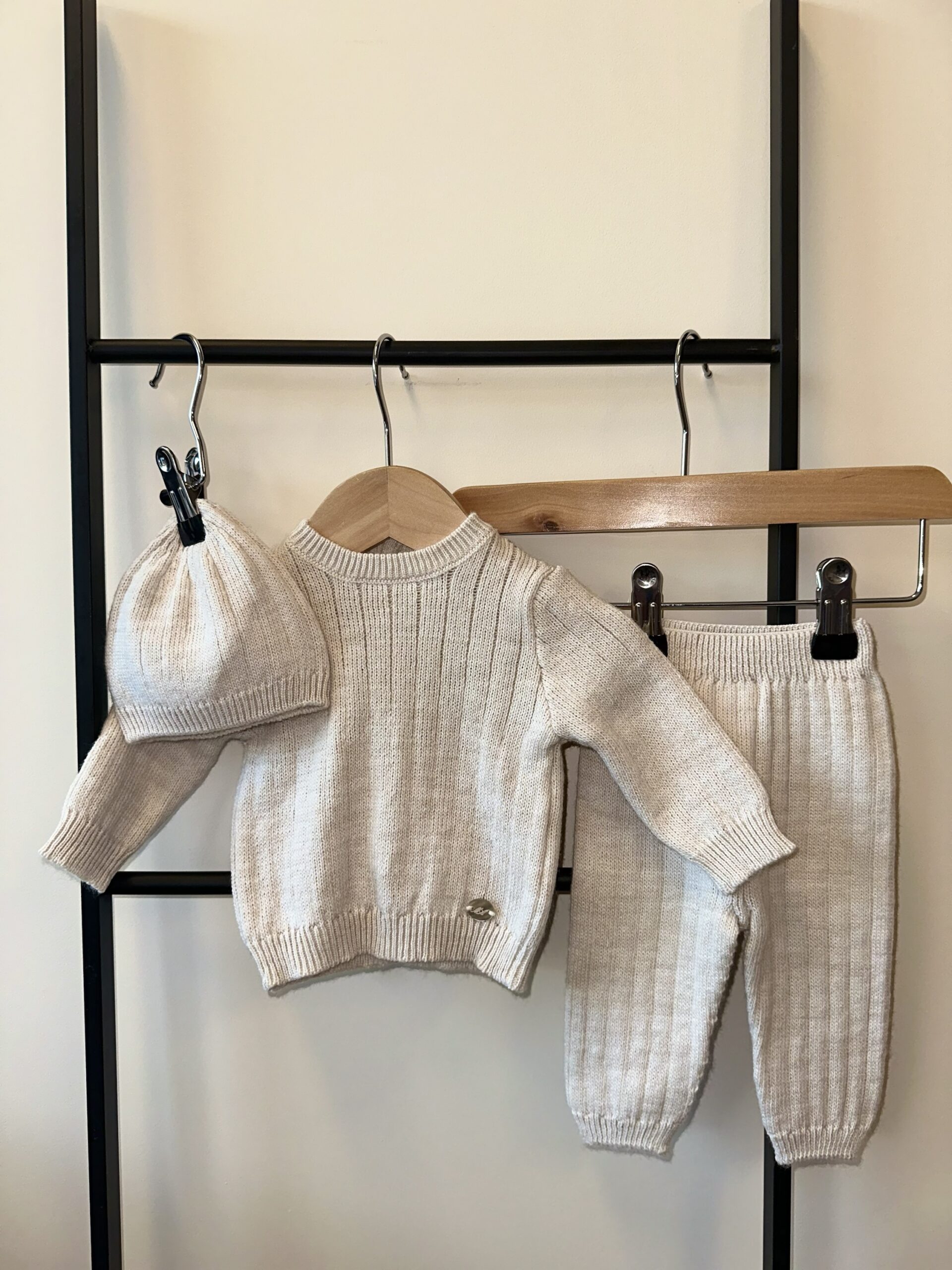 Martin Aranda Babyset Cambridge Beige – Zachte en Comfortabele Babykleding Set