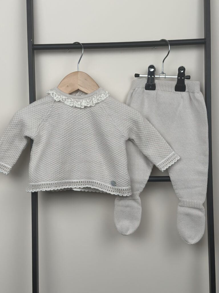Martin Aranda - Beige set met kant